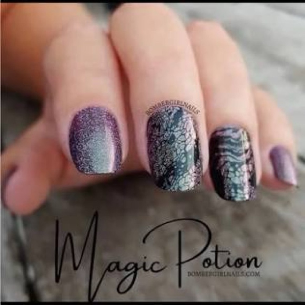 Color Street Enchanted Night Nail Wraps
